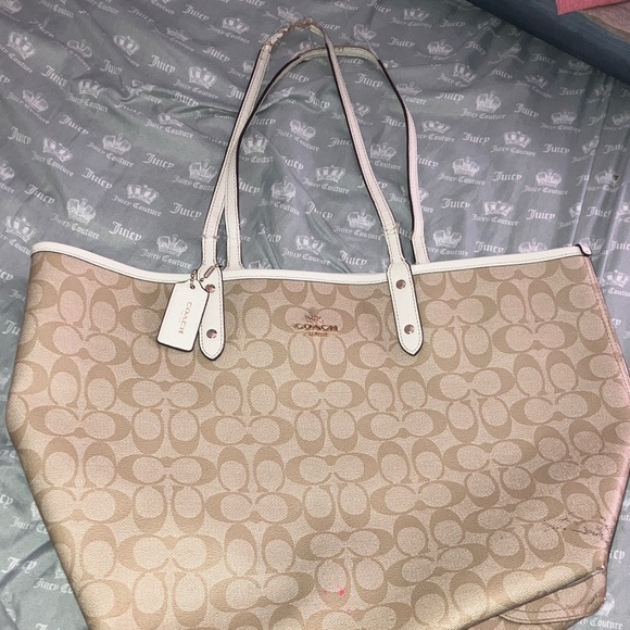 Coach Beige Signature Tote Bag - Picture 1 of 11